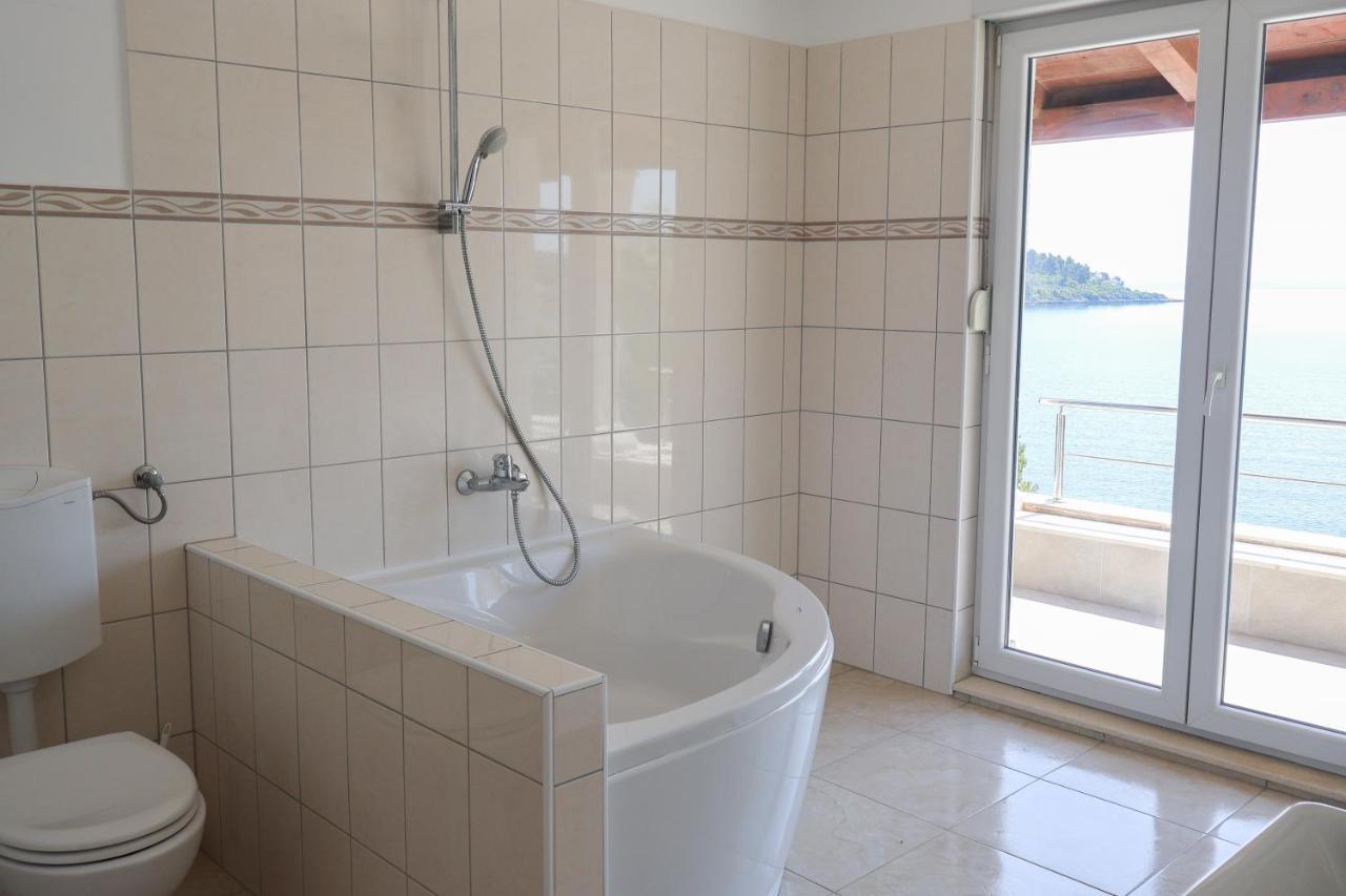 Apartman Klara Lumbarda Exterior foto