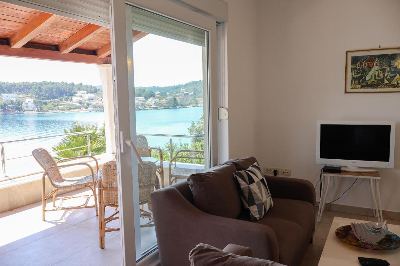 Apartman Klara Lumbarda Exterior foto